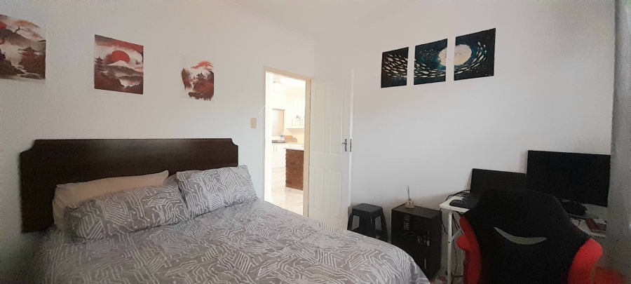 4 Bedroom Property for Sale in Gordon Strand Estate Western Cape